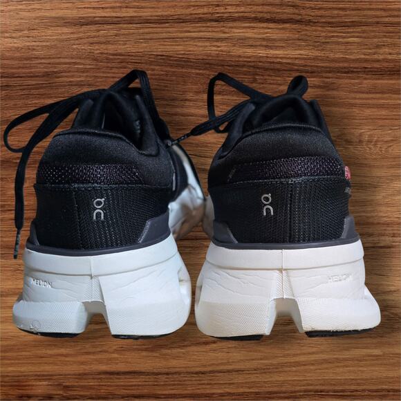 On Cloud Women's Cloudrunner 2 Running Shoes Black/gray, Size 7 - Picture 4 of 6